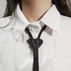 Papillon 1 pezzo cravatta in pelle a triangolo invertito moda per donna e uomo camicia unisex accessori di abbigliamento regolabili