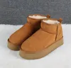 Ultra Mini Plateforme Bottes De Neige Femmes Classique Châtaigne Noir Bois Flotté Chocolat Mousse Vert Rouge Ciel Bleu Taffy Rose Jaune Hommes Femmes Garder Au Chaud Designer