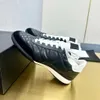 Scarpe casual bianche Scarpe firmate da donna Stringate Sneaker da viaggio in pelle 100% pelle bovina da donna Suola spessa Scarpe da ginnastica da corsa Scarpe da donna con plateau Scarpe da ginnastica da palestra taglia 34-39-40-41