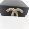 2022 broche de charme de qualidade de luxo design simples com diamante brilhante banhado a ouro 18k tem caixa selo PS7298A293u