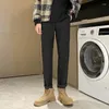 Calças masculinas de inverno de pelúcia espessadas calças casuais/moda masculina coreano fino ajuste micro elástico cor sólida versátil perna reta
