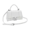 16% OFF Designer Sablier en forme de B Printemps et été Nouveau produit Sac à main à motif crocodile brillant haut de gamme Sac à bandoulière pour femme