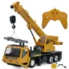 RC Hoist Crane Truck Model Engineering Car Toys per bambini Ragazzi Compleanno Regalo di Natale Telecomando Derrick Ascensore merci 231229