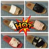 CH Sandles Designer feminino sandálias amadeiradas fofas mula plana slide branco rosa letras lona fuzzy fur chinelos sapatos de verão