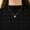 Chaînes Light Luxury Shell Square Collier pour femmes 2023 Petit design Pull Chaîne Mode Haute Qualité Sentiment Neckchain