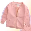 Herbst mode baby mädchen kleidung baumwolle streifen solide reißverschluss jacke hosen 2 stücke Neugeborenen kleinkind trainingsanzug baby jungen kleidung set8632200