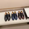 11 Modèle Hommes Robe Formelle Chaussures À La Main Brogue Style En Cuir Véritable Parti Chaussures De Mariage Marque Designer Loisirs Hommes Tricoté Appartements Oxfords