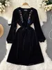 Casual Dresses 2022 Höst/vinter Elegant vintage Flower Brodery Velvet Long Dress Women's Black Party Tank Top P230606