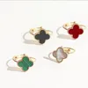 4/klavertje vier ketting ontwerper sieraden set hanger kettingen armband Stud Earring ring van vergulde meisje kerstverloving