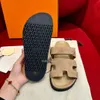 Designer Slide kapcie plażowe klasyczne płaskie sandały Slajd luksusowe letnie dama skóra klapki klapki najwyższej jakości mężczyźni slajdy rozmiar 35-44