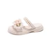 Tênis Chinelos para Meninas Verão Novo Estilo Princesinha Pérola Flor Solado Macio Antiderrapante Vestido com Pérola Casual Sapatos Infantis para MeninasHKD230701