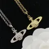 VIVIAN ontwerper ketting klaver ketting moissanite ketting Saturnus parel tegenhanger persoonlijkheid geavanceerde kraag ketting kleine geur kettingen voor mannen