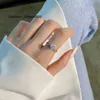 Dylam 8A Vit färg runt Platinum Moissanite Diamond 925 Sterling Silver Ring For Women Jewelry Zircon Engagement Rings