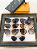 Occhiali da sole da donna per donna Uomo Occhiali da sole Moda uomo Stile protegge gli occhi Lente UV400 con scatola e custodia casuali 40014 00