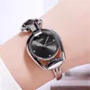 2023 Popular Diamond Inlaid Women's Watch Women's Bracelet Fashion Watch Simple Waterproof Quartz Women's Watch