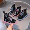 Sneakers Patent Leather Girls Boots skor gummisula platt med pojkar och barn stövlar skor mode storlek 21-30 flickor baby stövlar för springhkd230701