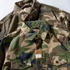 Herrpolos militär stil kamouflage skjorta män vår höst mode multi pocketcargo blus vintage casual lös mångsidig bomullstoppar 230630