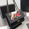 2023-axelväskor totes hotsale kvinnliga designers handväskor denim kedjepåse crossbody väska handväska