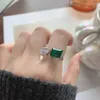 Personnalisé 5A CZ Cubique Zircone Émeraude Pierre Vert Bague de Fiançailles Diamant 925 Bijoux En Argent Sterling Or Anneaux De Mariage Pour Les Femmes