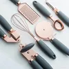 Overige Keuken Eetbar 4-7PCS Rose Gold Knoflookpers Pizzasnijder Keuken Gadget Set Blikopener Aardappel Koken High-End Keukengerei Keuken Accessoires 230630