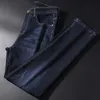 Heren Jeans designer Herfst en winter pluche verdikte nieuwe jeans voor heren Lichte luxe Koreaanse versie Dikke stretch voeten Slim fit borduurwerk Medusa LLDH