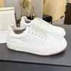 Designerns nya plattbottnad idrottsetik Training Luxury Men's and Women's White Shoes Johnson Johnson Fashion MM6 Women's Casual Shoes.