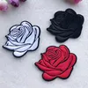 20200817 Czerwona czarno -biała róży haftowana szmatka z samoprzylepną pieczęcią haftową i akcesoria odzieżowe