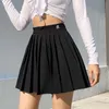 Klänningar avslappnad vit mini veckade kjolar shorts brev tryck hög midja kort kjol koreansk stil preppy sommardans 2021 extrem sexig