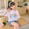 Ensembles de vêtements 2023 été enfants vêtements doux cool fille t-shirt à manches courtes hauts 100 coton mode style de rue pour enfants 230630