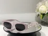 Nouvelle monture de lunettes de soleil design de mode 0095D oeil de chat avec embellissement de diamant verres décoratifs de style simple et populaire lentille uv400