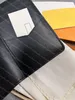 Helt ny berömd designer riktiga läder män kvinnor plånbok kort plånbok korthållare fickklipp fluorescerande mönster målade på läderytan M82372