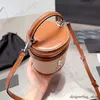 Tasarımcı Omuz Çantası Rafia Straw Bag Kadınlar Mini Kova Çantası Üst İnek Deri El Dokunmuş Zanaat Metter Logo Dekorasyon Bayanlar Crossbody Bag Çanta 230519