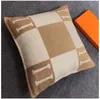 TOP Luxury Letter Pillow Case Cashmere Designer Pillowcase Woven Jacquard Custom Cushion Cover Sofa Wool Covers Heat Home Textiles Bed 45x45cm 65x65cm