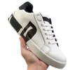 Pantofole scarpe firmate in pelle caw scarpe casual basse da uomo scarpe con plateau con stampa di lettere classiche scarpe da skate stringate scarpe da esterno con punta tonda scarpe da ginnastica bianche con tacco piatto