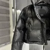 NF Kadınlar Down Ceket Puffer Coat Woman Parkas Moda Klasik Mektup Kapüşonlu Büyük Cep Ceketleri Kış Sıcak Kısa Pamuk Pamuk Ceket-Cre Satış Stilleri