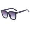 Tom Ford Lunettes de soleil TF Designer T Outdoor Summer Femmes Classique Polarisé Cool Square Nouvelle Mode Mot de luxe Mode Hommes et femmes en plein air 28TS