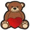 Leuke Cartoon Love Heart Bear Klein formaat Opstrijkbare geborduurde patch - 3x2 4 Inch 3063