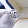 Z bocznymi kamieniami 100% pierścienie 1ct 2ct 3CT Genialne diamentowe pierścionki zaręczynowe halo dla kobiet Divers Obiecaj prezent Srebrny biżuteria 230701