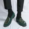 Diseñador de lujo Hombres Suede Tassels Azul Verde Oxford Brogue Zapatos Mocasines Wedding Prom Homecoming Party Calzado Zapatos Hombre