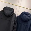 Lange Red-Label-Daunenjacke für Herren für Herbst und Winter, Slim-Fit-Version, wind- und wasserdichtes Material, warm und schneebeständig.