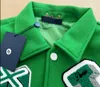 Flocado Mangas de cuero Abrigo de béisbol Uniforme Chaqueta de lujo Chaquetas cálidas de un solo pecho Parejas Mujeres Hombres Abrigos universitarios Diseñador de hombres Athleisure de gran tamaño