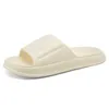 Sandales Chaussures de plage Flat base pantoufle designer femmes Rose Blanc Jaune Noir femmes Chaussures Imperméables size36-45