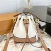 2023 Novos Designers Chegaram Bolsas de Ombro de Couro Velhas Bolsas de Balde de Flores Famosas Bolsas com Cordão Bolsa Corpo Cruz Composta Bolsa Crossbody Bolsa Tote