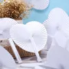 Objets décoratifs Figurines 100pcs blanc en forme de coeur ventilateur pliant blanc festival ventilateurs à la main cadeau de fête bricolage peinture anniversaire mariage décoration 230701