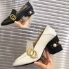 Chaussures habillées classiques Designer SHoes rivet en cuir Talon épais talons hauts 100% cuir de vachette Bouton en métal femme Perle chaussure bateau à talons hauts Grande taille 35-41-42 us4-us11 Avec boîte