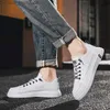 Scarpe eleganti Scarpe eleganti Autunno Uomo Sneakers Casual Scarpe da tennis maschili Scarpe da uomo traspiranti leggere Scarpe da ginnastica piatte Primavera uomo Bianco Tenis Masculino Z230703