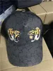 Bollkepsar Design Baseballkepsar herr kvinna Märke Tiger Head Hattar bee snake Broderat ben Män Kvinnor casquette Solhatt gorras Sports mesh trucker keps