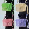 Jelly Tabby Bag Designer PVC Dam Godisfärgad Transparent Crossbody Flik Pushlock Stängning Handväska Signatur Hardware Axelväska Cross Body Handväska