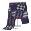 Bur Home Boutique Plush Scarf в продаже 2023 Корейский издание Мужское шарф зимняя сеяная шея молодежь теплые полосатые платки