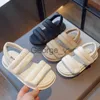 Sandálias infantis sandálias infantil sapatos de praia causal para garotas grandes sandálias moda simples 2023 novo opentoe macio solado j230703